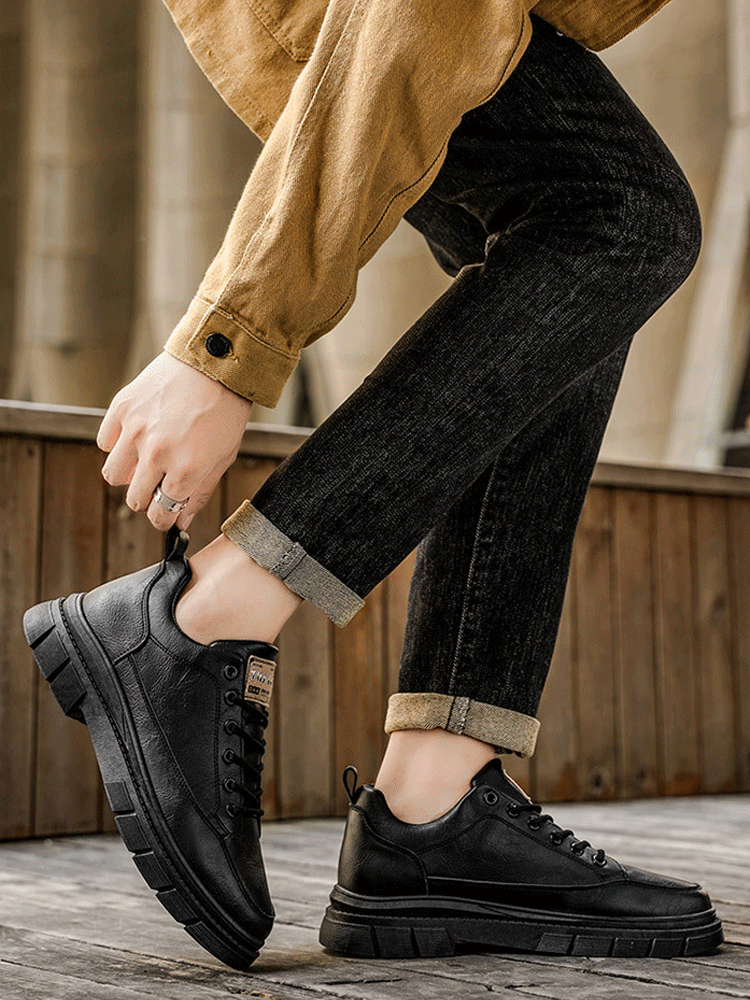 【百年の老舗、ここだけ】ゴルフをする際に履く純手工のオーダーメイド紳士用皮靴、ファッション性が高く品位が漂います！