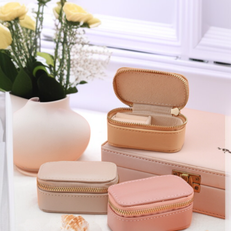 Portable Mini Jewelry Organizer, Travel Earring Ring Box, Lightweight Luxurious Design