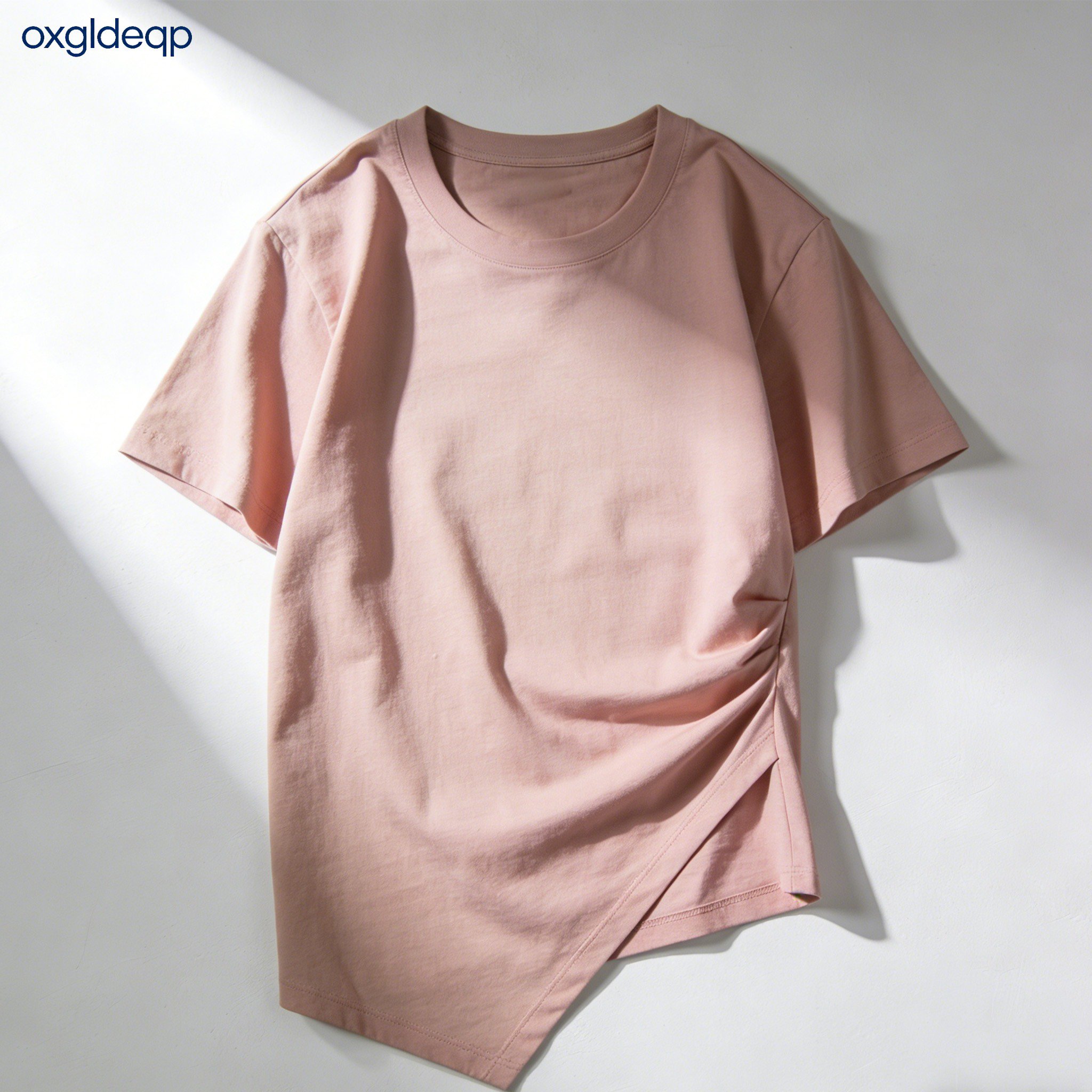 100%コットンの半袖シャツ