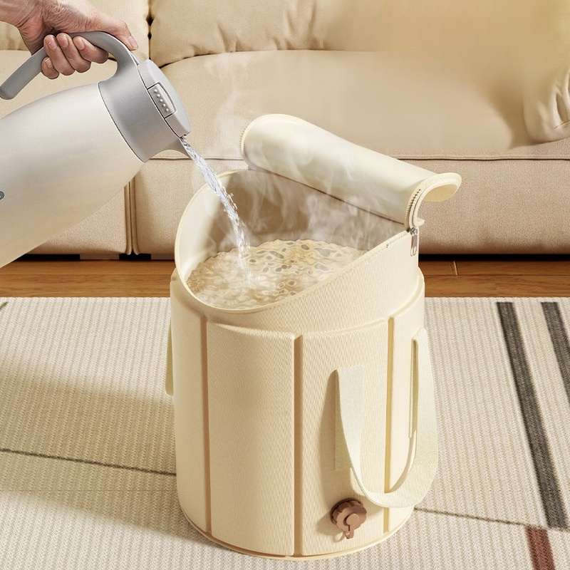 収納に便利な保温足湯バケツ