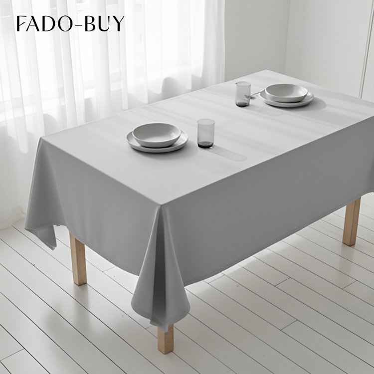 미니멀리스트 디자인 식탁보