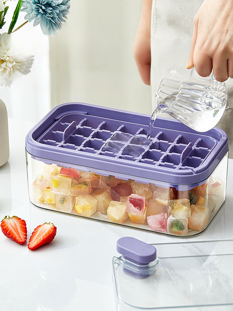 Silky smooth demoulding Pressing the ice box