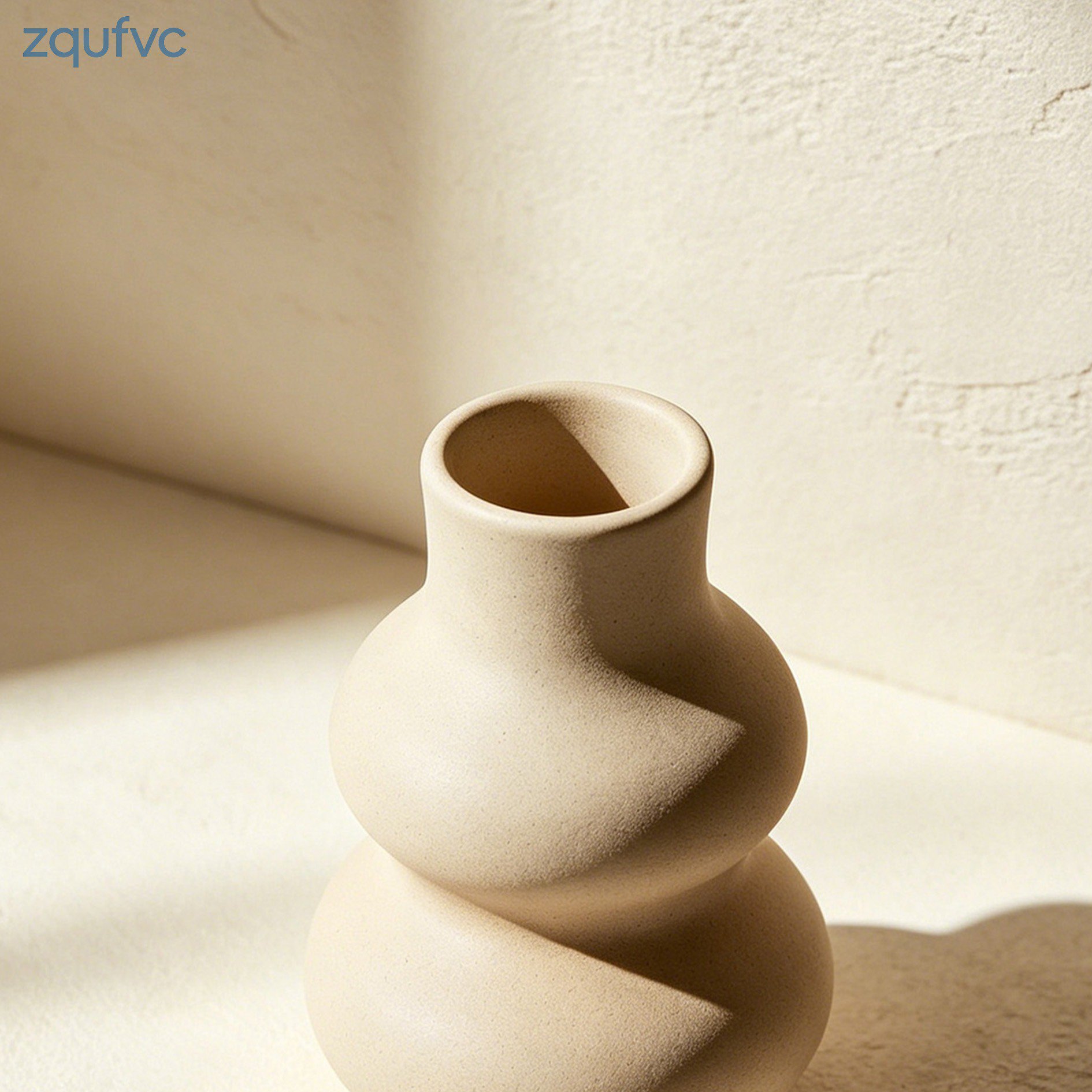 Modern flower vase made of high-quality ceramic