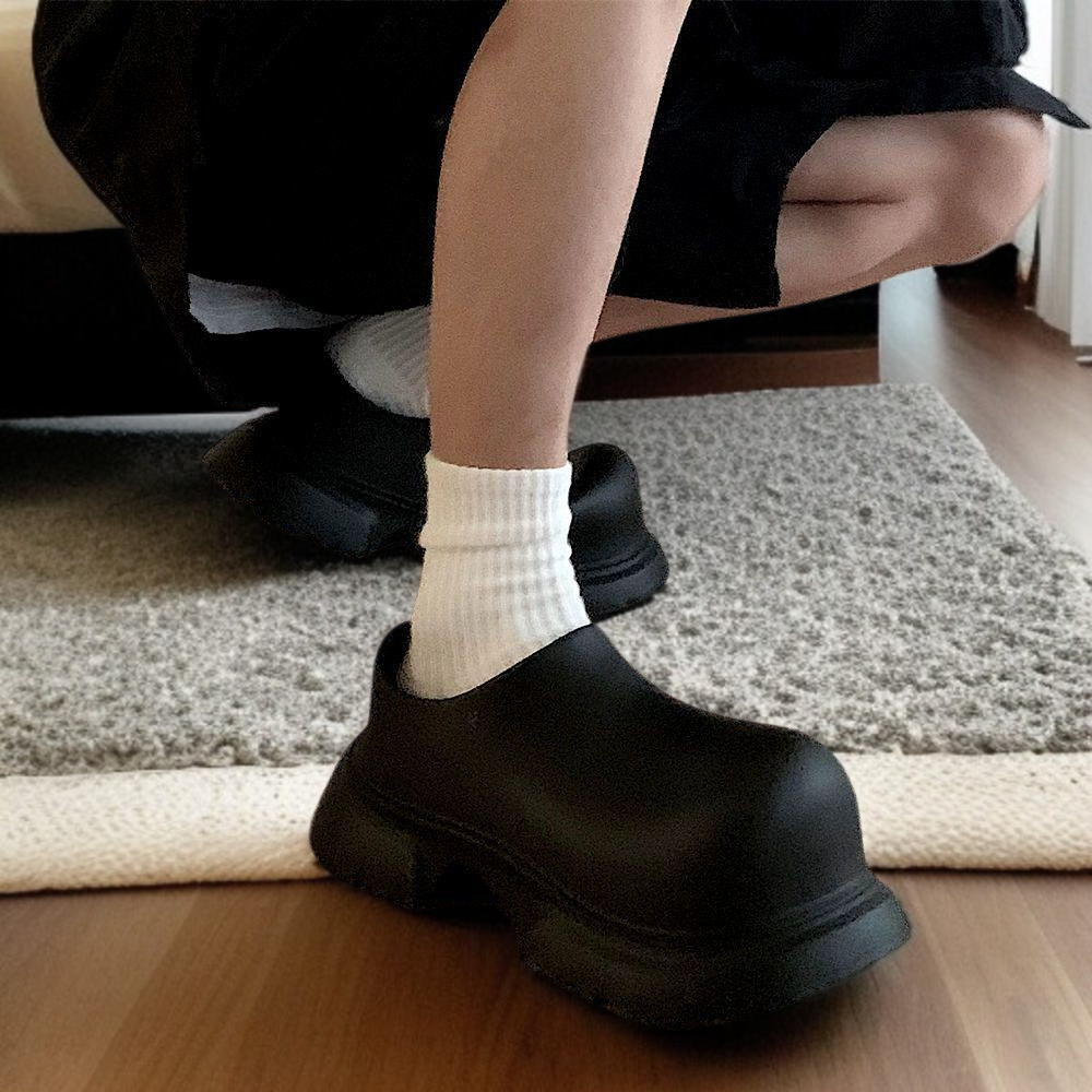 여름 스포티한 키높이 미끄럼 방지 스니커즈