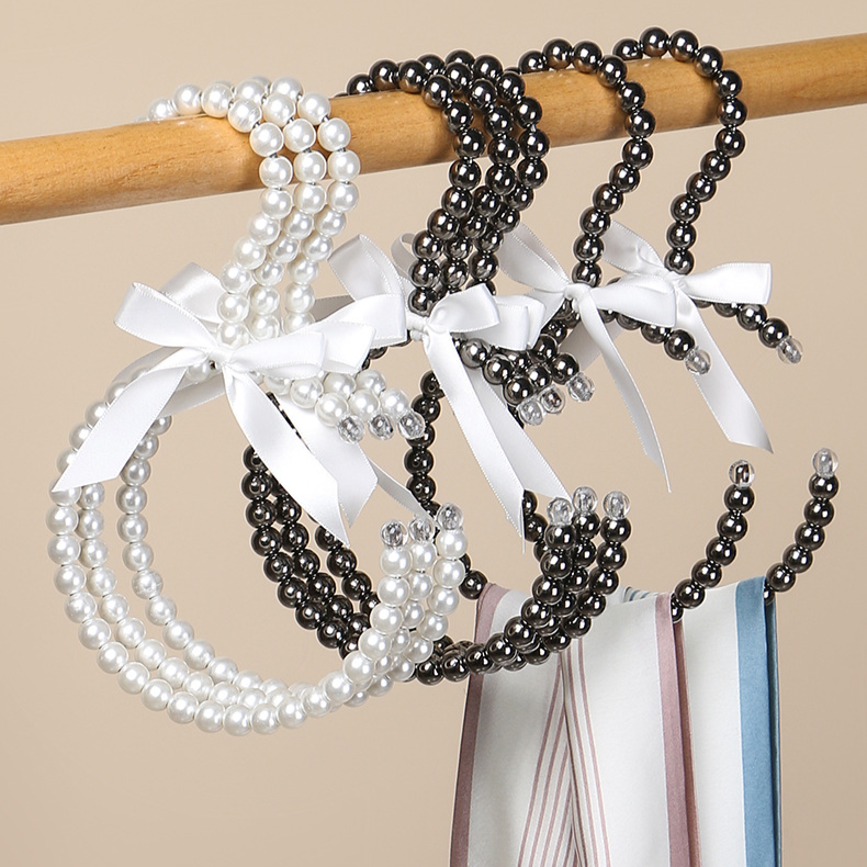 Perchero de pared antideslizante con perlas estilo lujo ligero