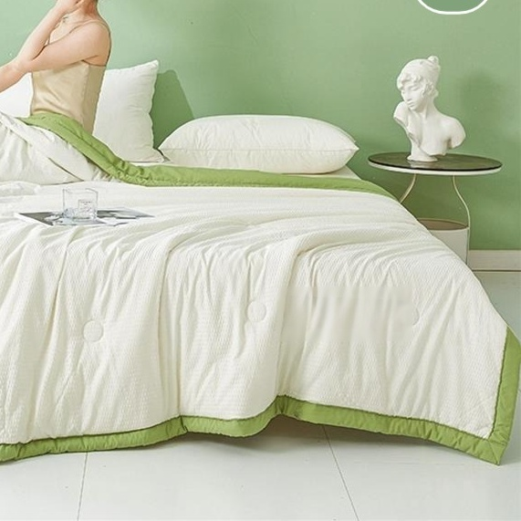 가볍고 시원한 여름용 이불