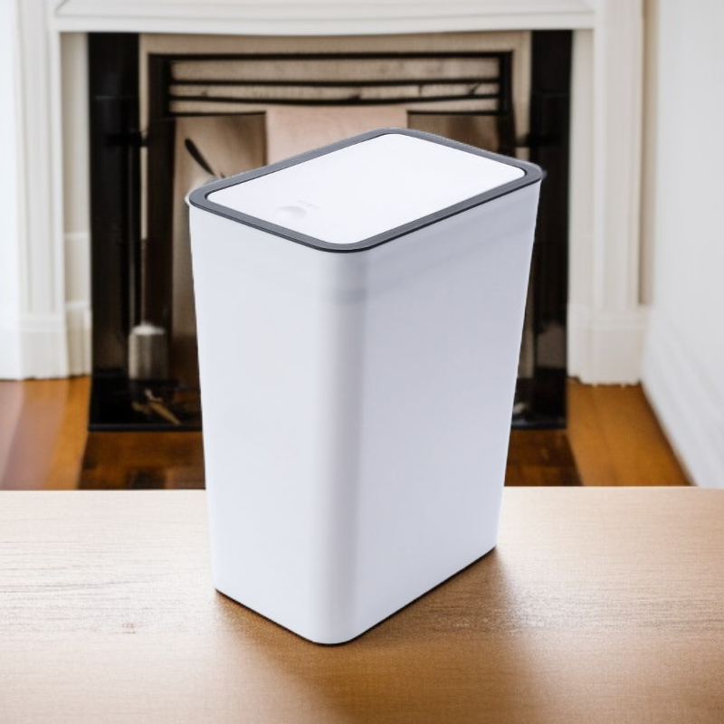 좁은 틈이 있는 방수 쓰레기통