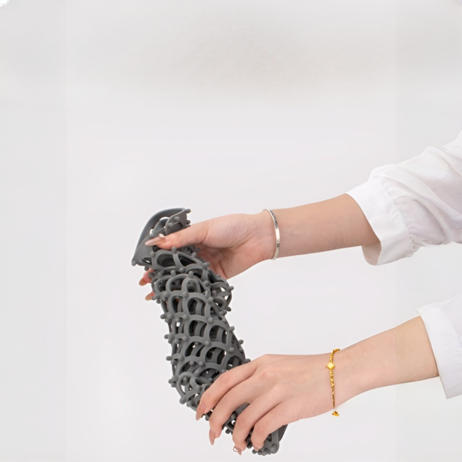 多功能矽膠廚房水槽墊，防滑防刮設計，底部帶孔易排水