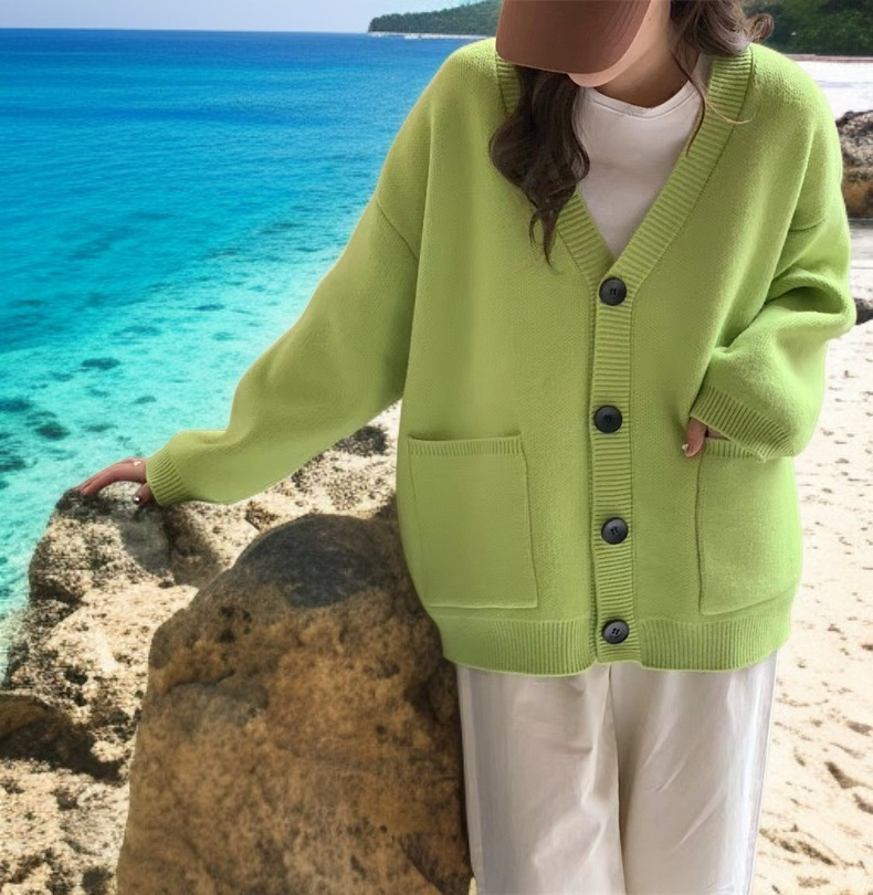 Bequeme Strickjacke mit V-Ausschnitt für Damen