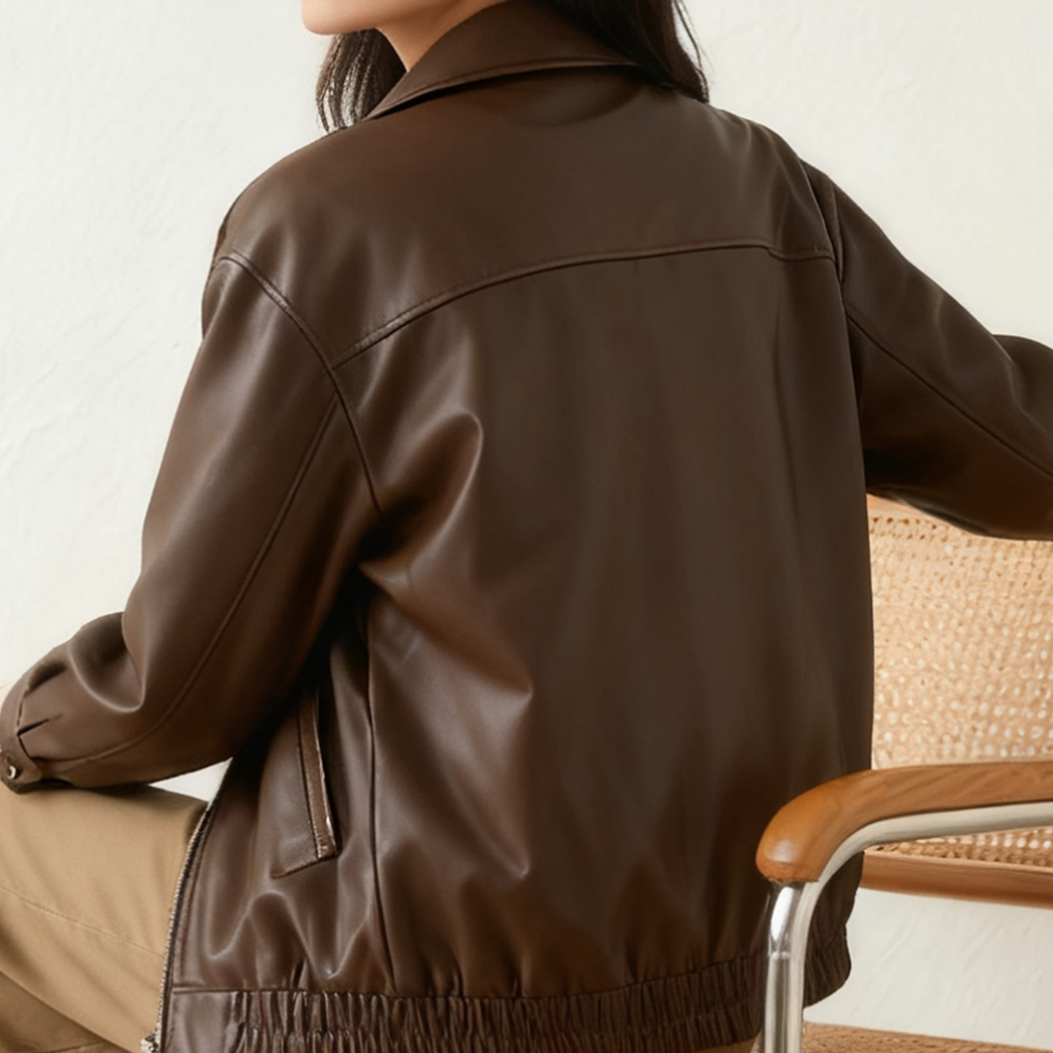 여성 브라운 레더 재킷 전면 이미지