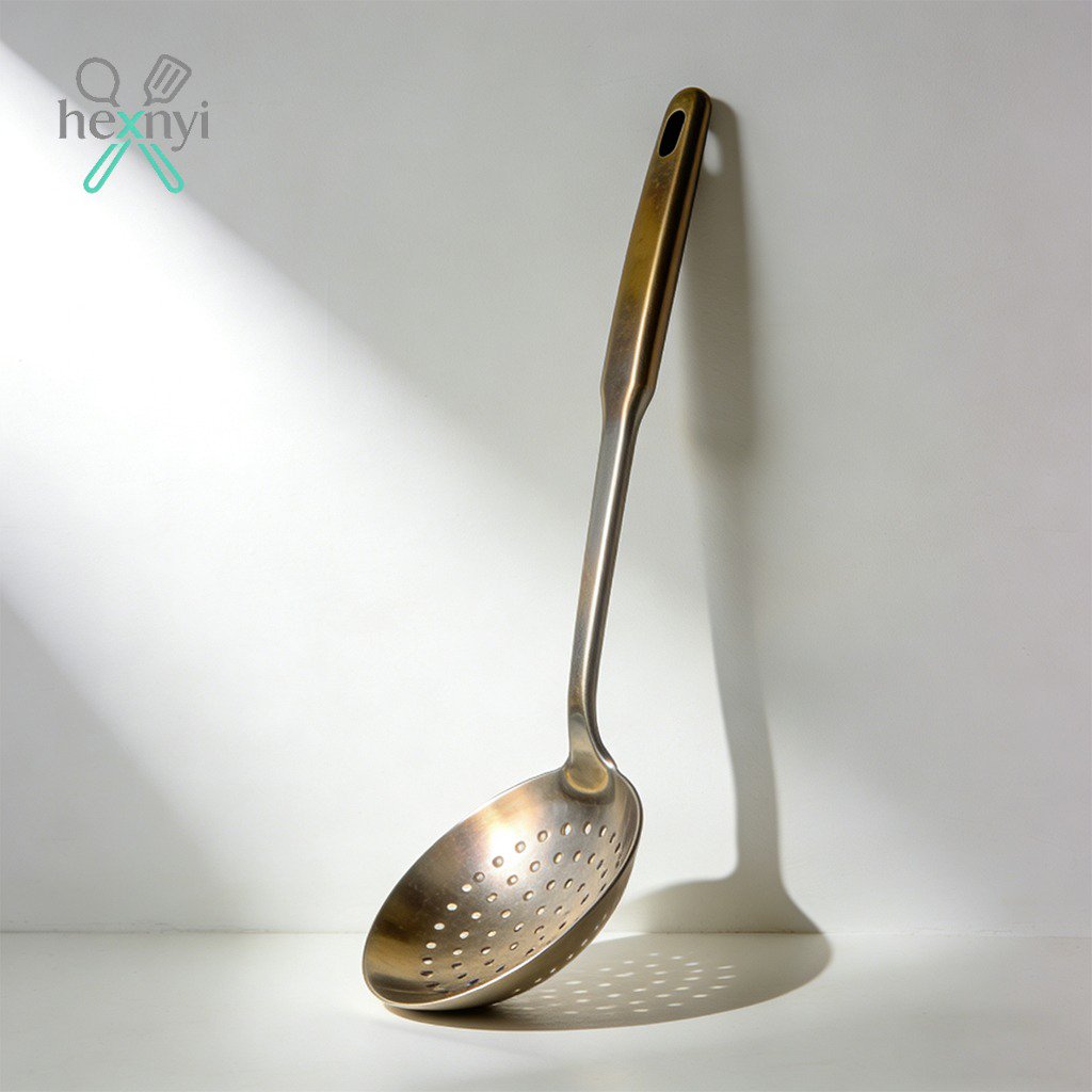 ช้อนมีรูพร้อมด้ามจับกันลวกแบบยาว