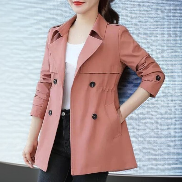 트렌디한 짧은 트렌치코트 앞모습