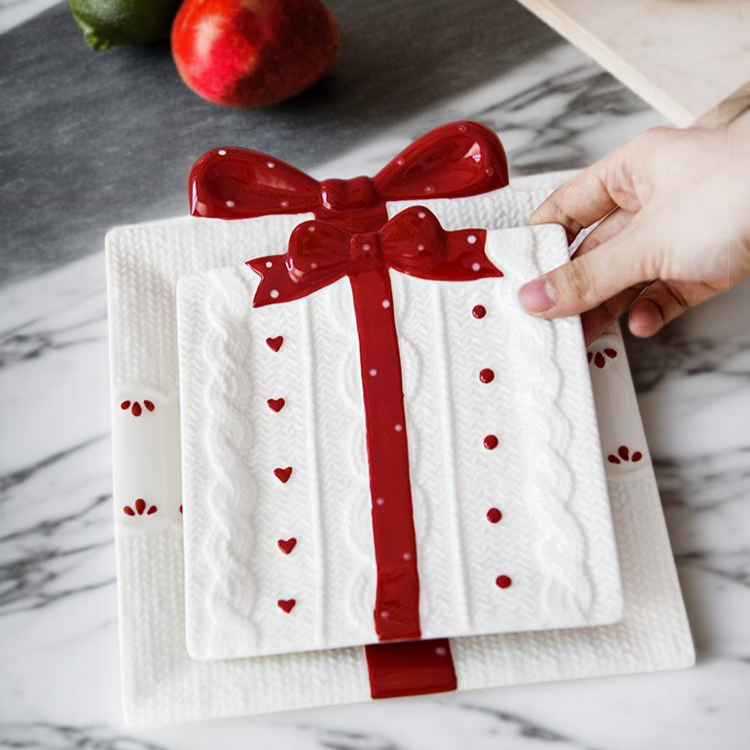 정교한 사각형 선물 모양 식판 전체 이미지