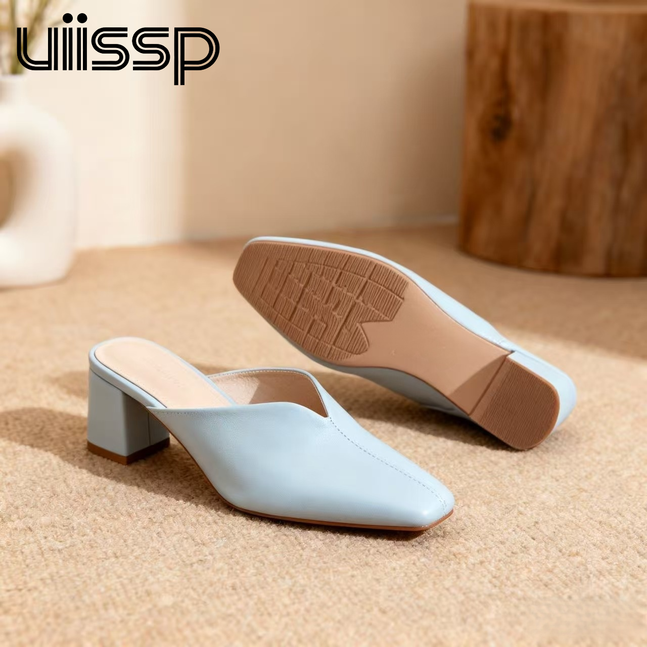 여성을 위한 새로운 여름 트렌디하고 심플한 로우힐 청키힐 샌들