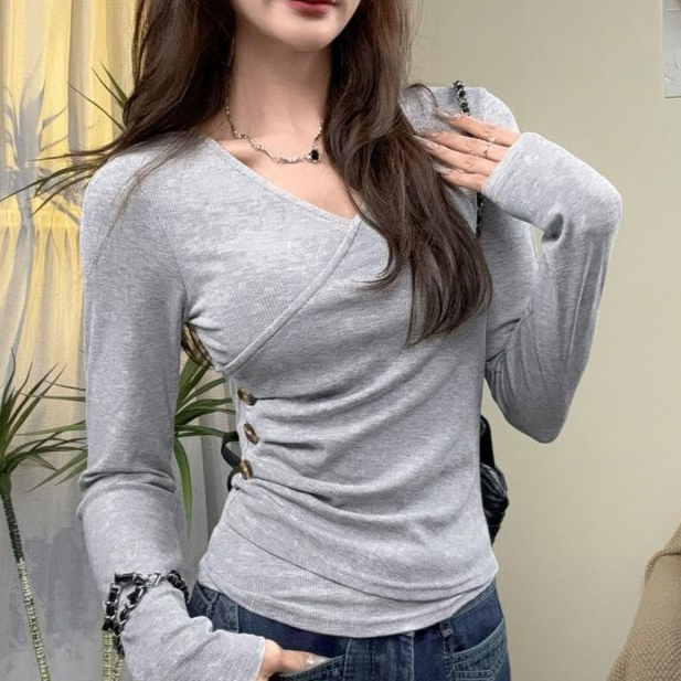 デザイン感のあるスリムVネック長袖トップス
