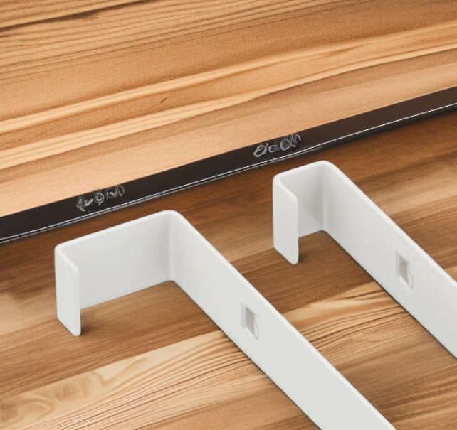 Wieszak na ubrania złożony i rozłożony