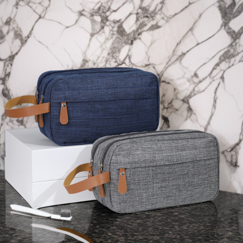 大容量の旅行用洗面用具収納バッグ
