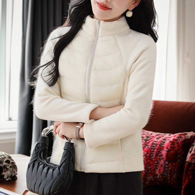 여성 아웃도어 패딩 화이트 슬림 트레이닝 아우터 하이넥 구속 없는 패딩