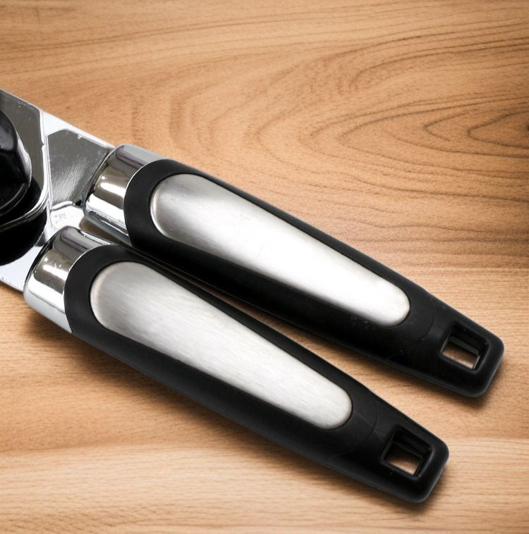 인체공학적 디자인의 캔따개 디테일