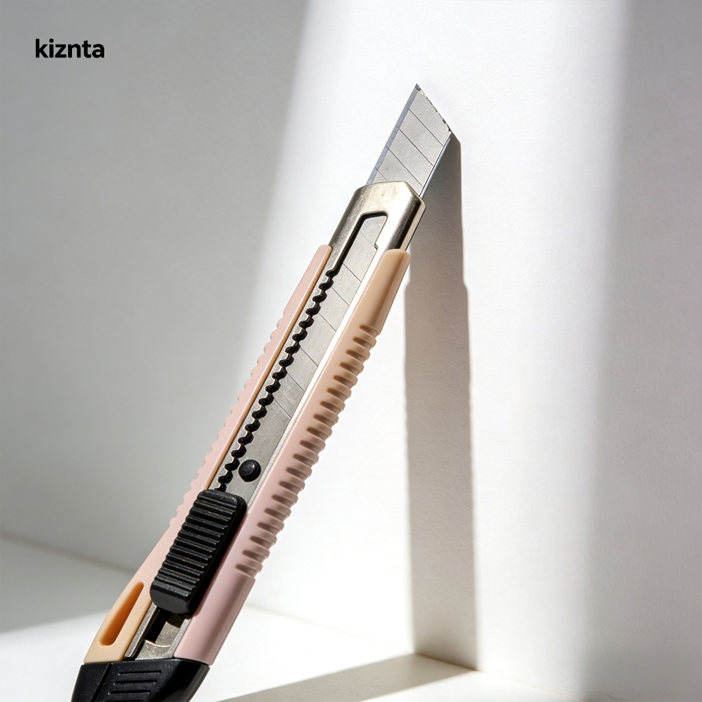 Samosvorné univerzální nože s push-pull mechanismem (balení 10 kusů)