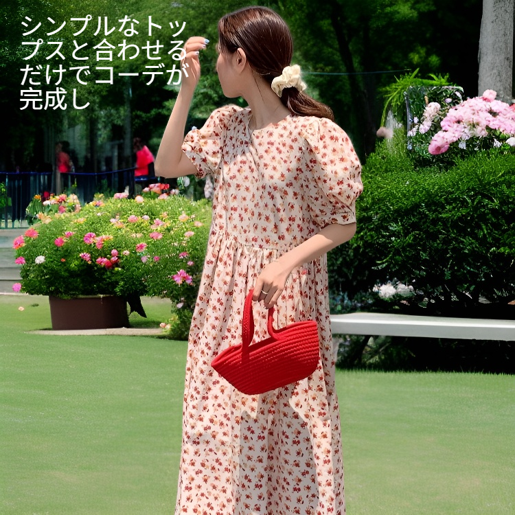 レトロ感あふれるワンピース着用イメージ