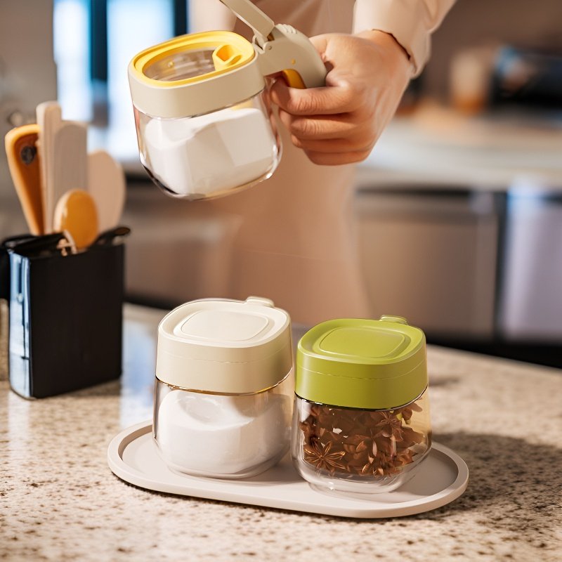 Press-type chicken bouillon seasoning can