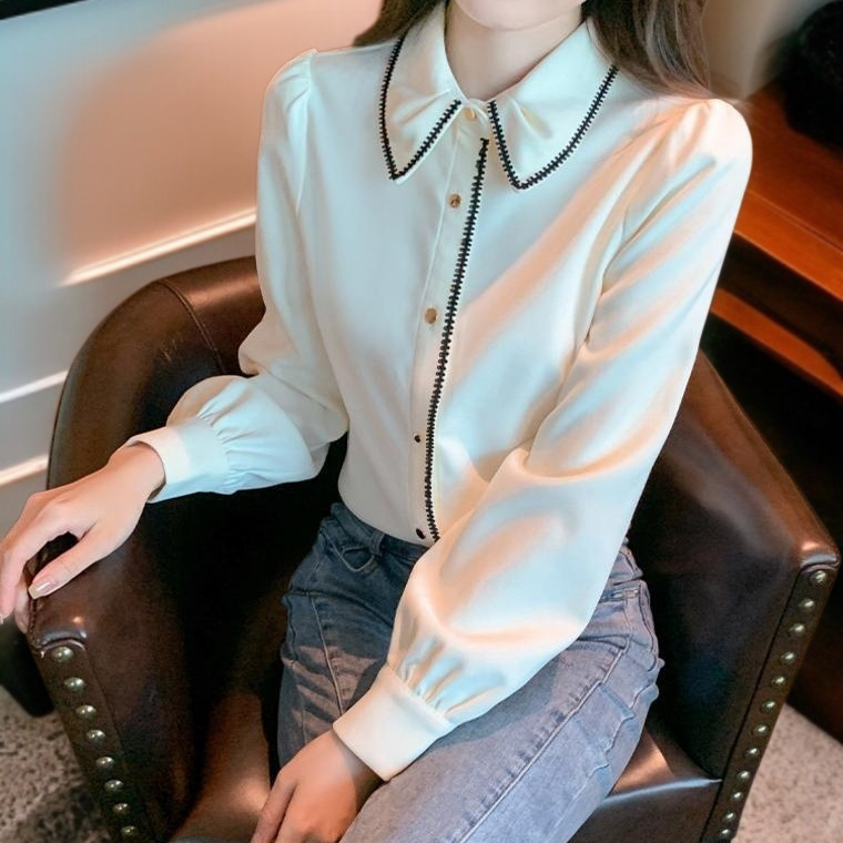 春秋にぴったりの長袖開襟シャツ