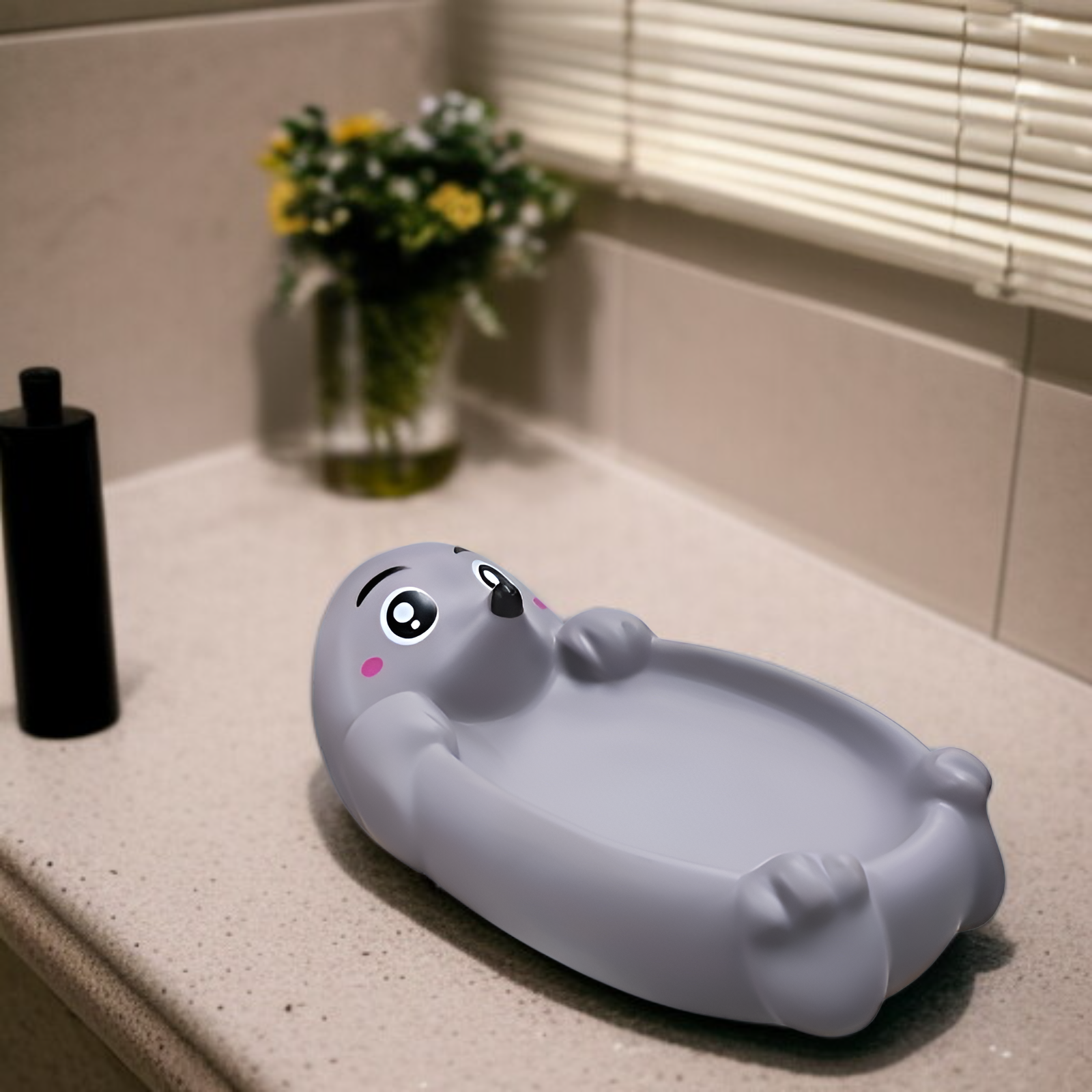 국경을 넘는 아기와 어린이 욕실용 밀폐형 떠다니는 수달 오리 장난감
