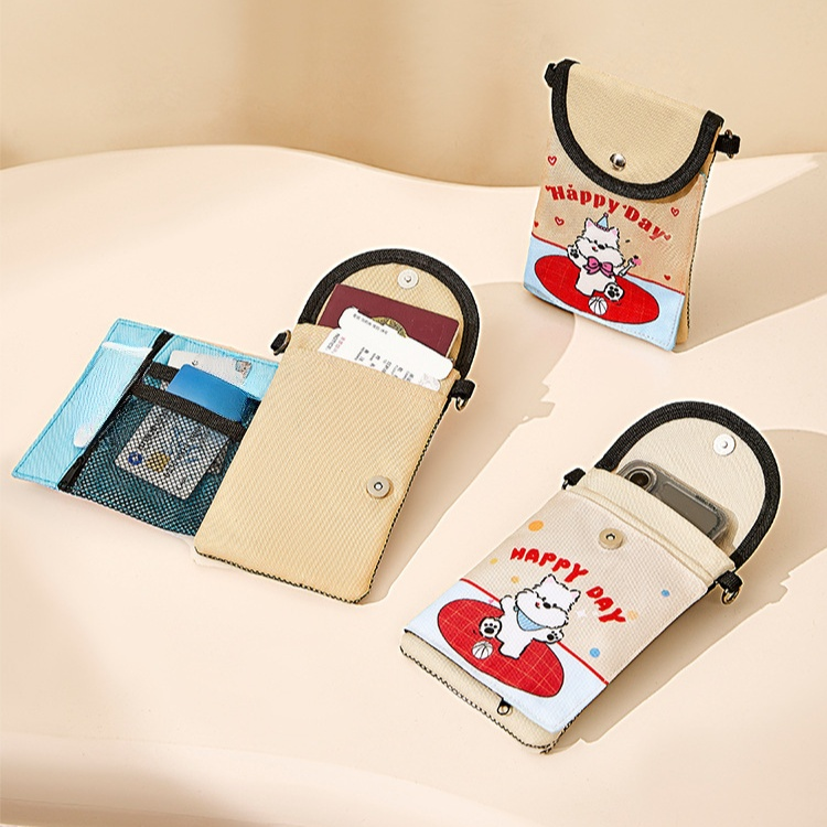 여러 캐릭터 스타일의 카드 수납 가방 컬렉션