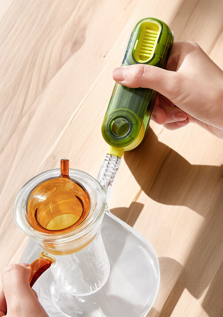 주방 싱크대 청소에 적합한 컵형 브러시