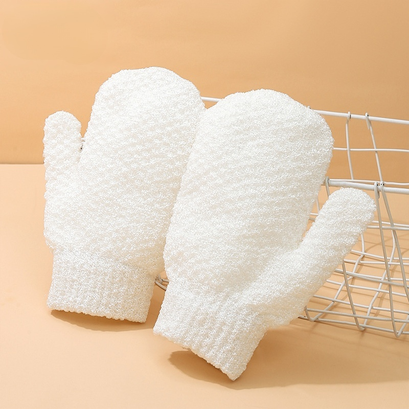 Gant de gommage pour le bain