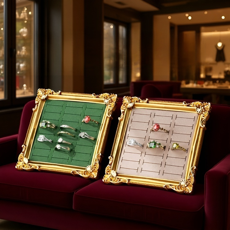 رف تخزين الاكسسوارات المعتق على شكل إطار الصورة