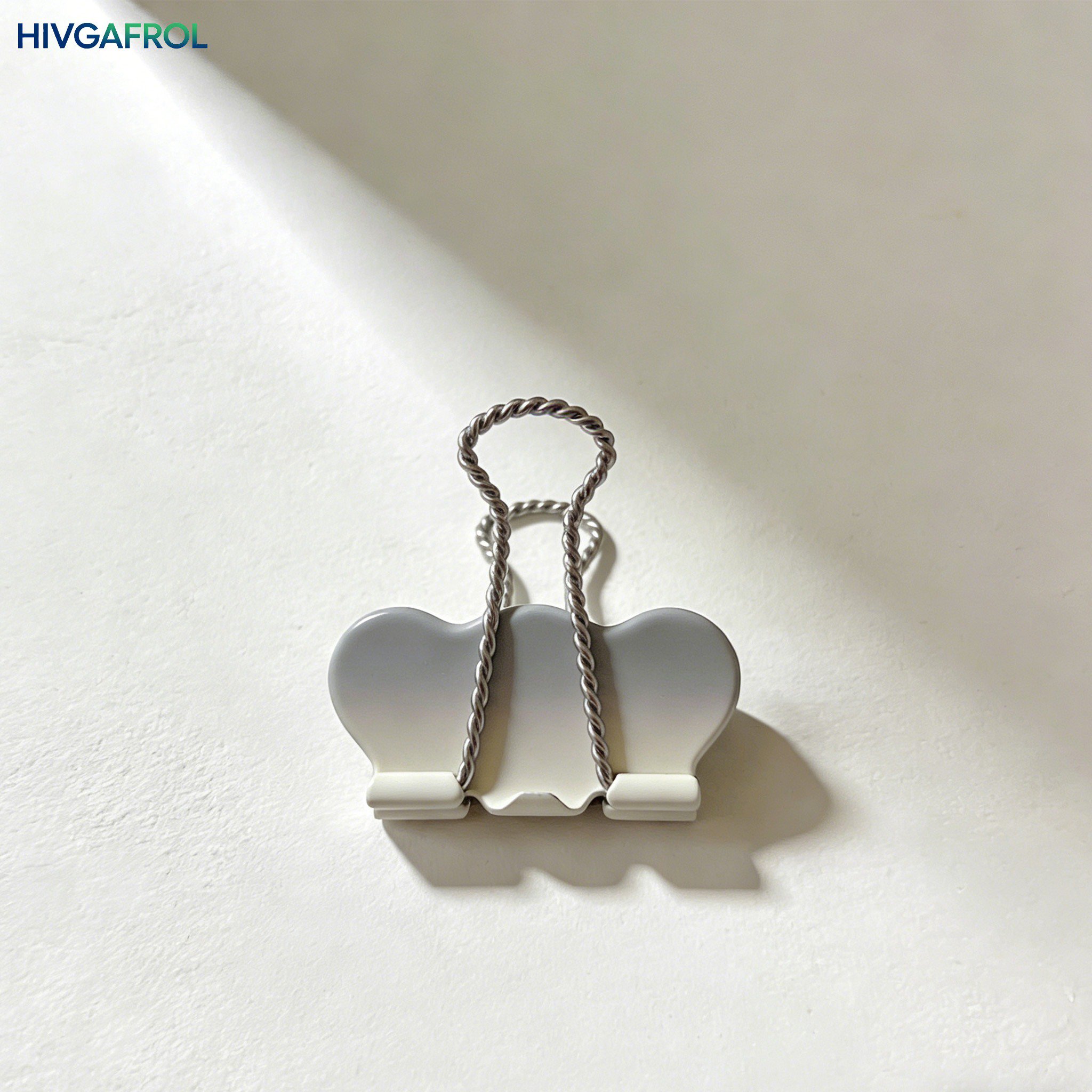 Przechowywać i zabezpieczać za pomocą spinaczy biurowych (30 sztuk w opakowaniu)