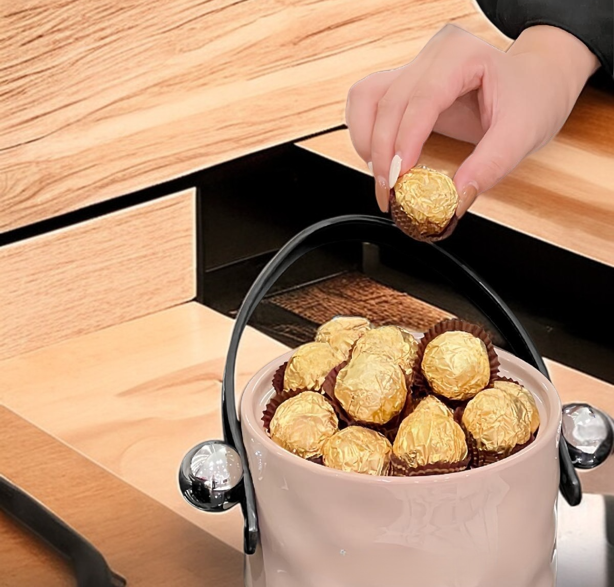 주방에서 사용하기 좋은 세련된 접시