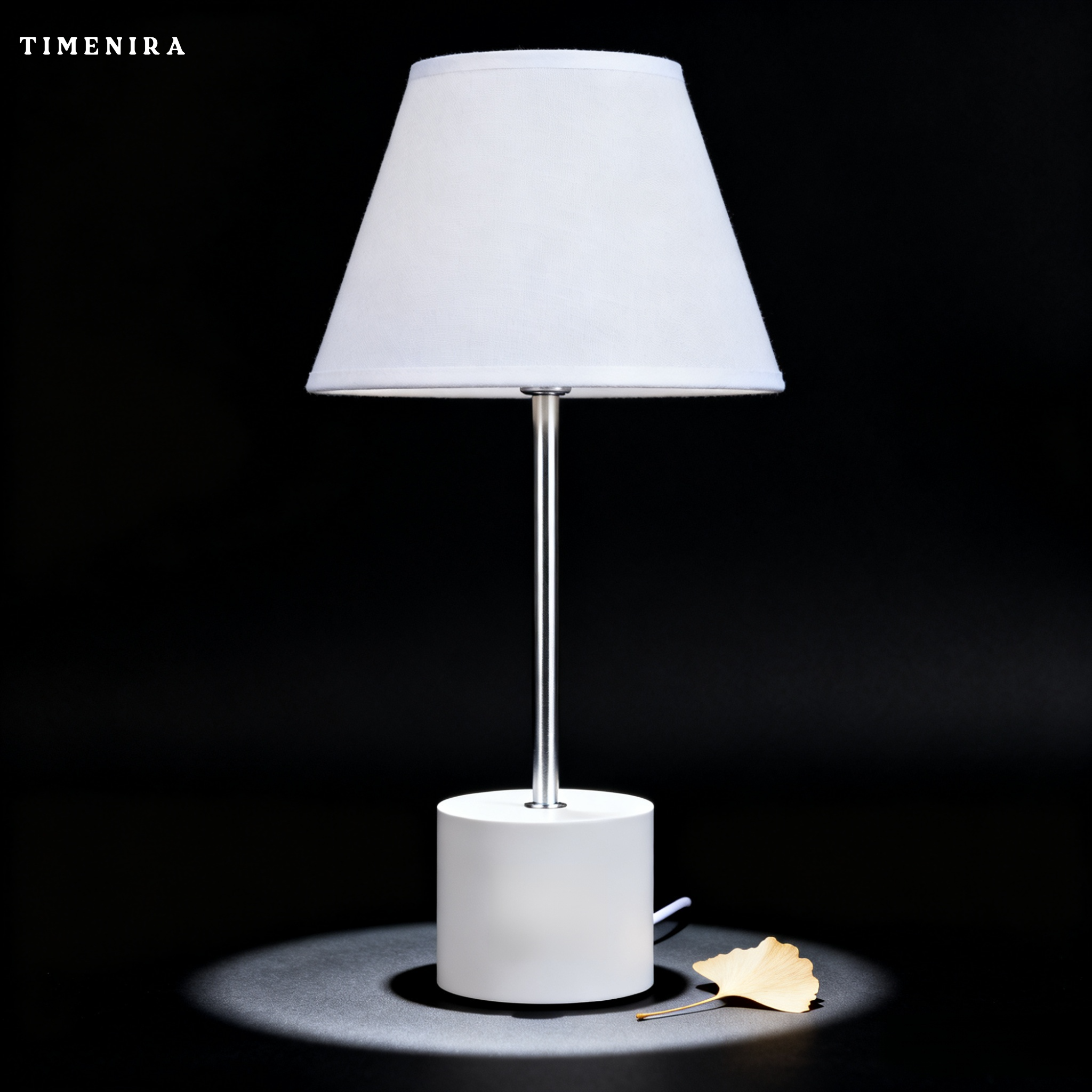 โคมไฟตั้งโต๊ะสำหรับอ่านหนังสือในหอพักสำหรับนักศึกษาและเด็กๆ