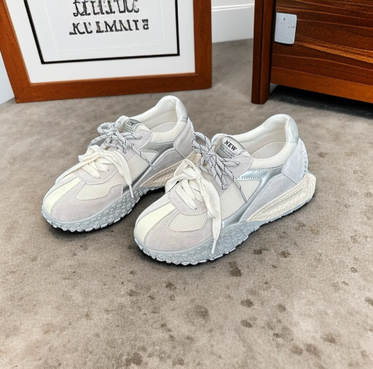 春夏のコーデに合う新作カジュアルシューズ