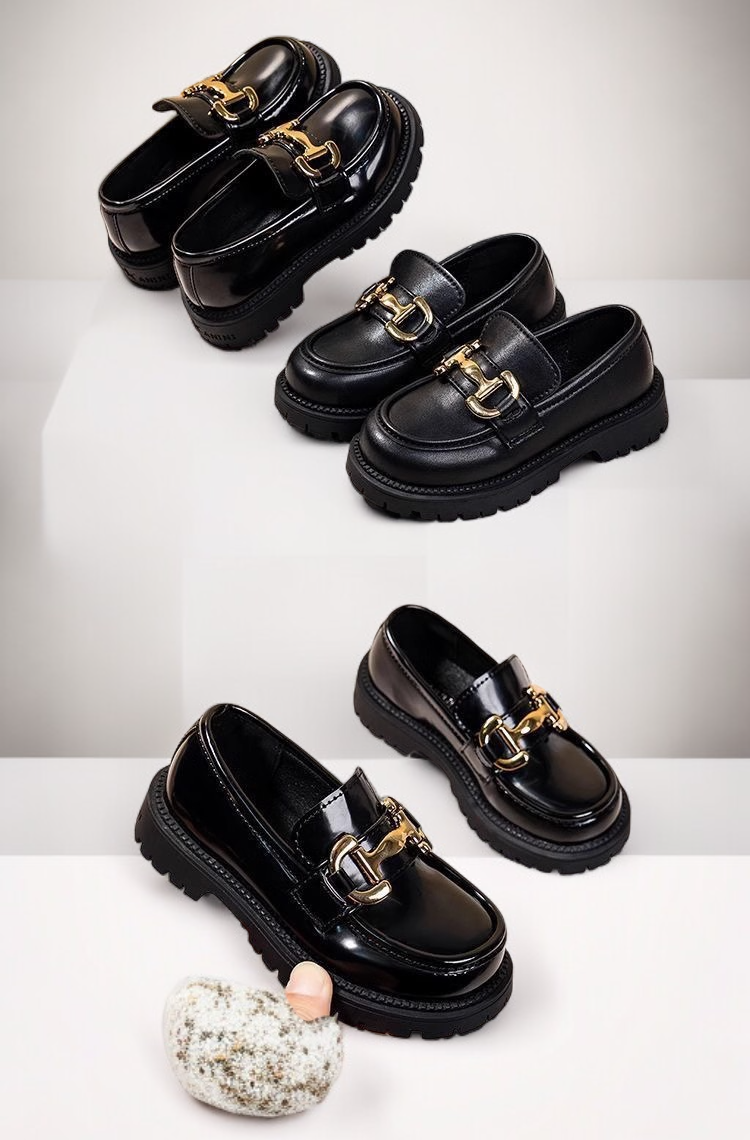 남성용 스타일리시 로퍼 착용 예시