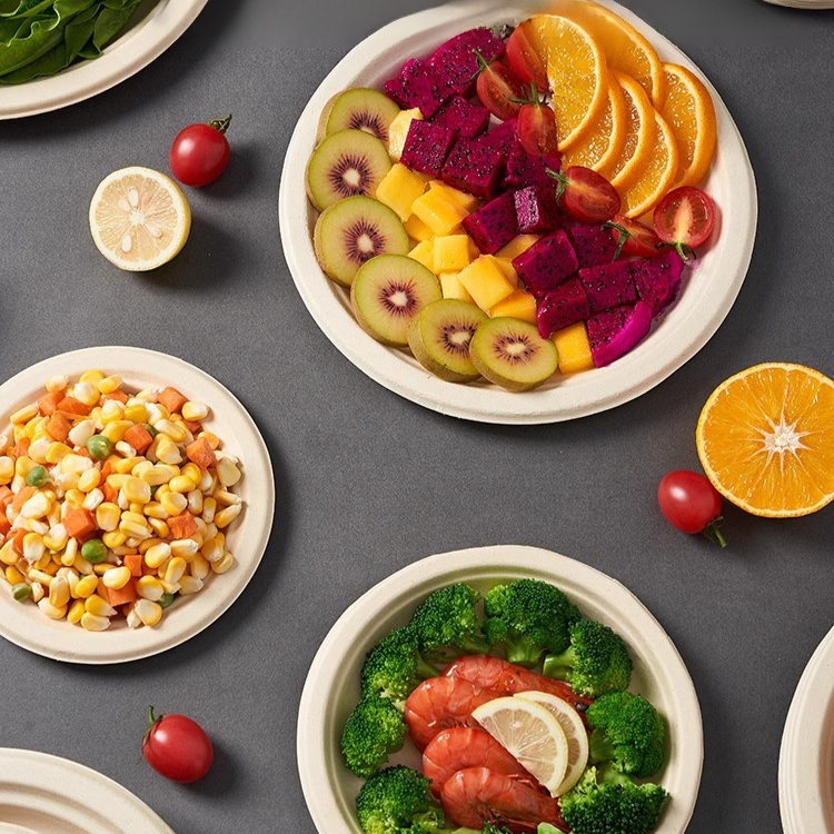 Speiseteller mit Blumenmuster