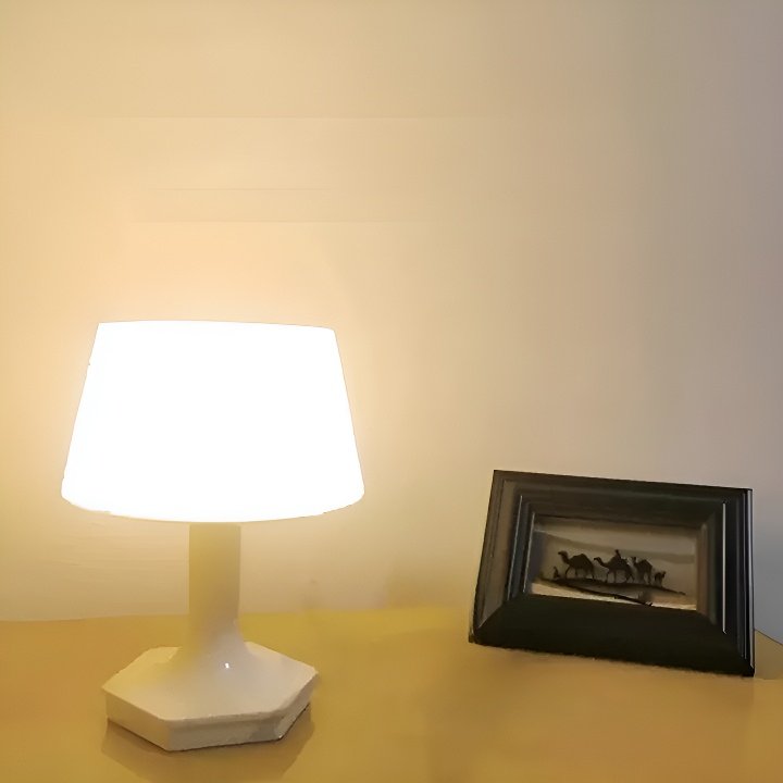 目を保護する省エネナイトライト