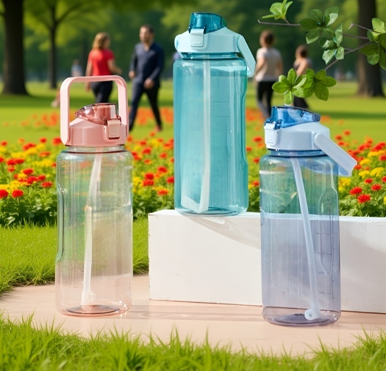 피트니스에 적합한 대용량 빨대컵 전면 이미지