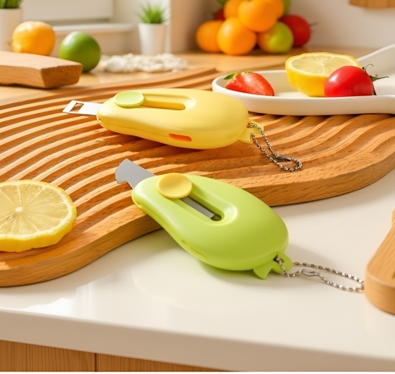 多機能ピーラーの安全グリップデザイン