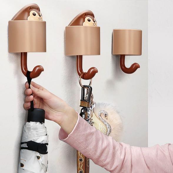 Squirrel hook