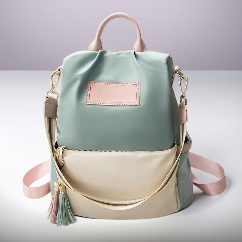 방수 기능이 적용된 옥스포드 천 소재 클로즈업