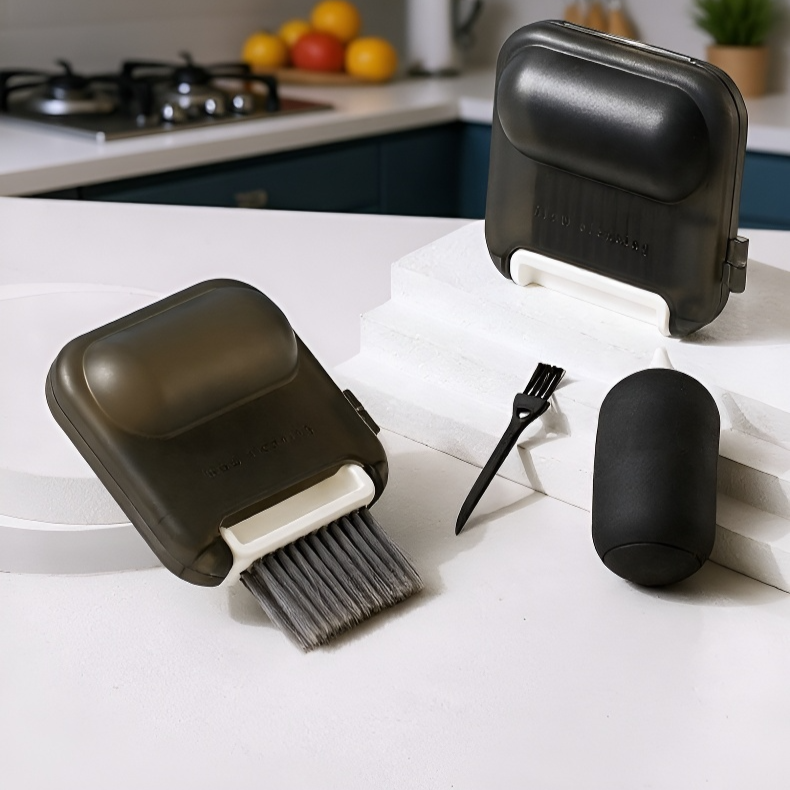 Čistící kartáček na klávesnici a úzké prostory do auta