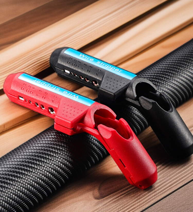 산업 현장에서 사용되는 박리공구 모습