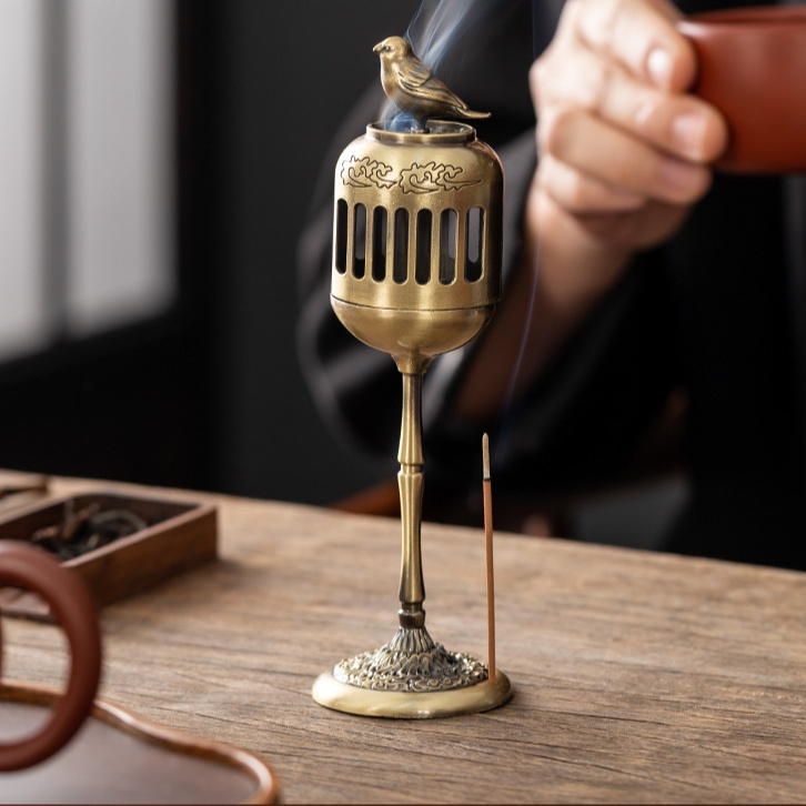 パレスデザイン金のカササギお香ランプ