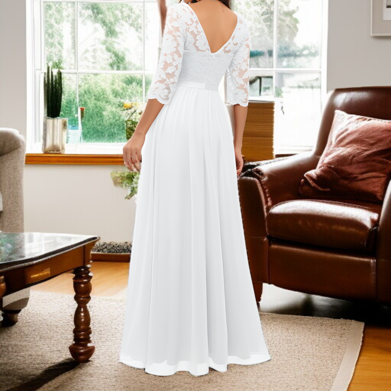 ウエストにフィットした、エレガントで洗練されたレーストリムの新作ロングドレス。