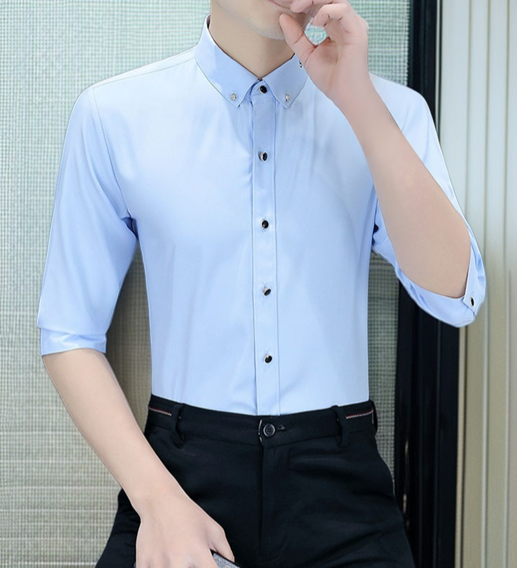 스판 소재의 신축성 있는 긴팔 셔츠