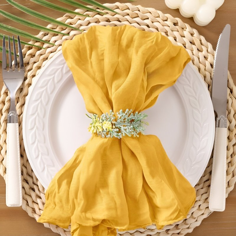 Square crepe placemats