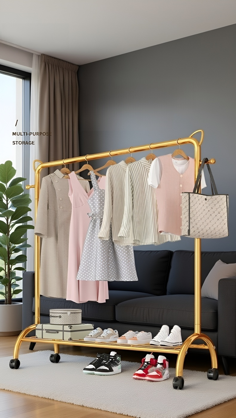 베란다에 설치된 빨래 건조대